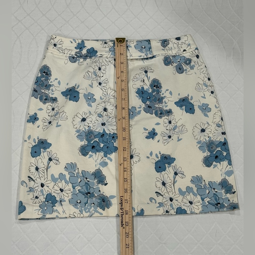 Women’s Dalia Sport Blue And White Floral Skirt Size 6 - Picture 5 of 7